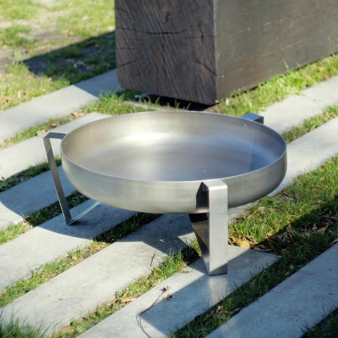 Alfred Riess Tashkooh Steel Fire Pit - Medium - Image 9