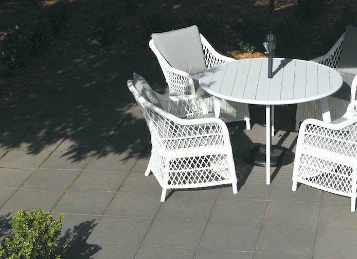 Clearance Sale - Shelta Avignon Round Dining Table Setting with 4 Sunset Chairs - Image 3