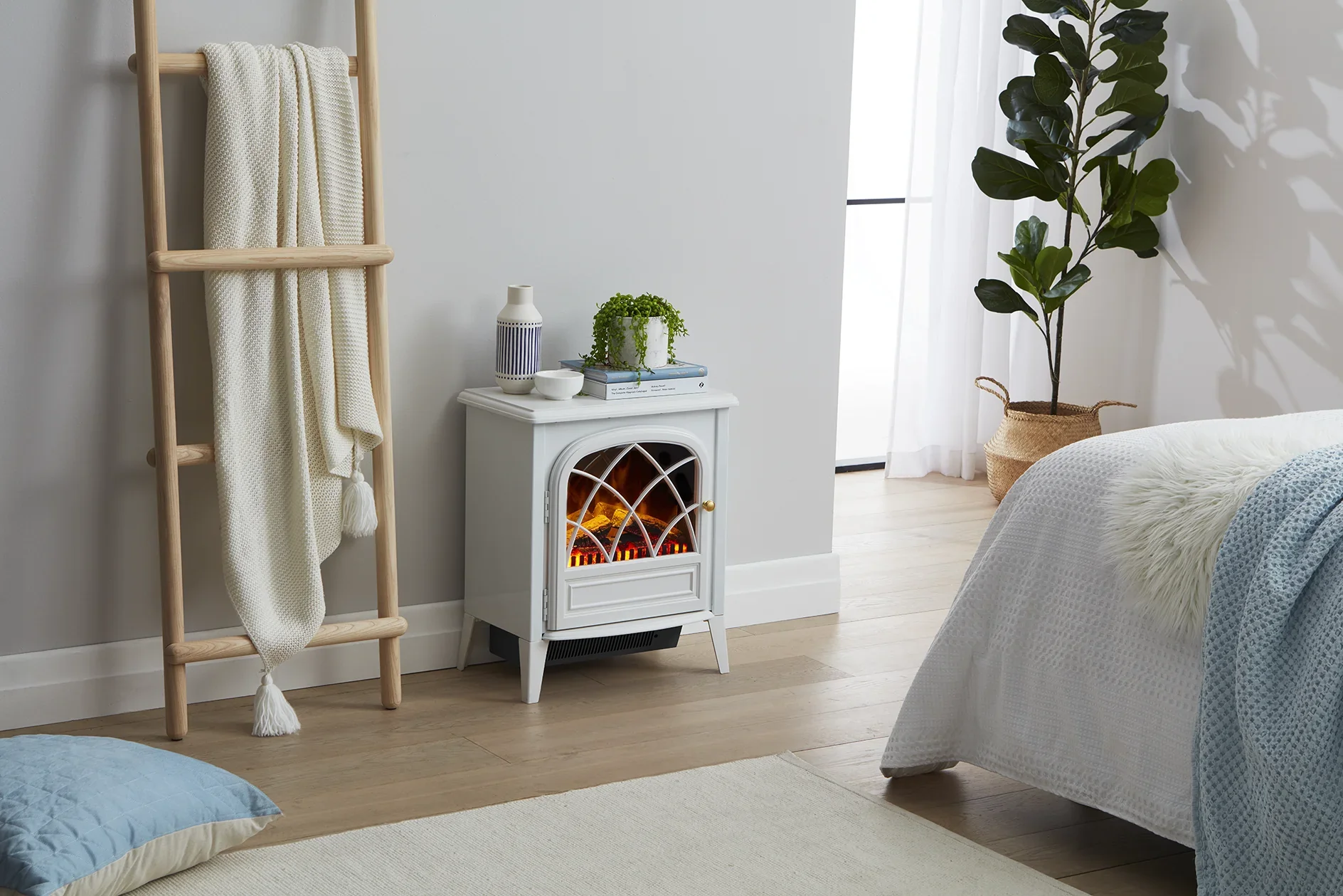 Dimplex Ritz 2kW Portable Electric Fire with Optiflame log effect - Image 3