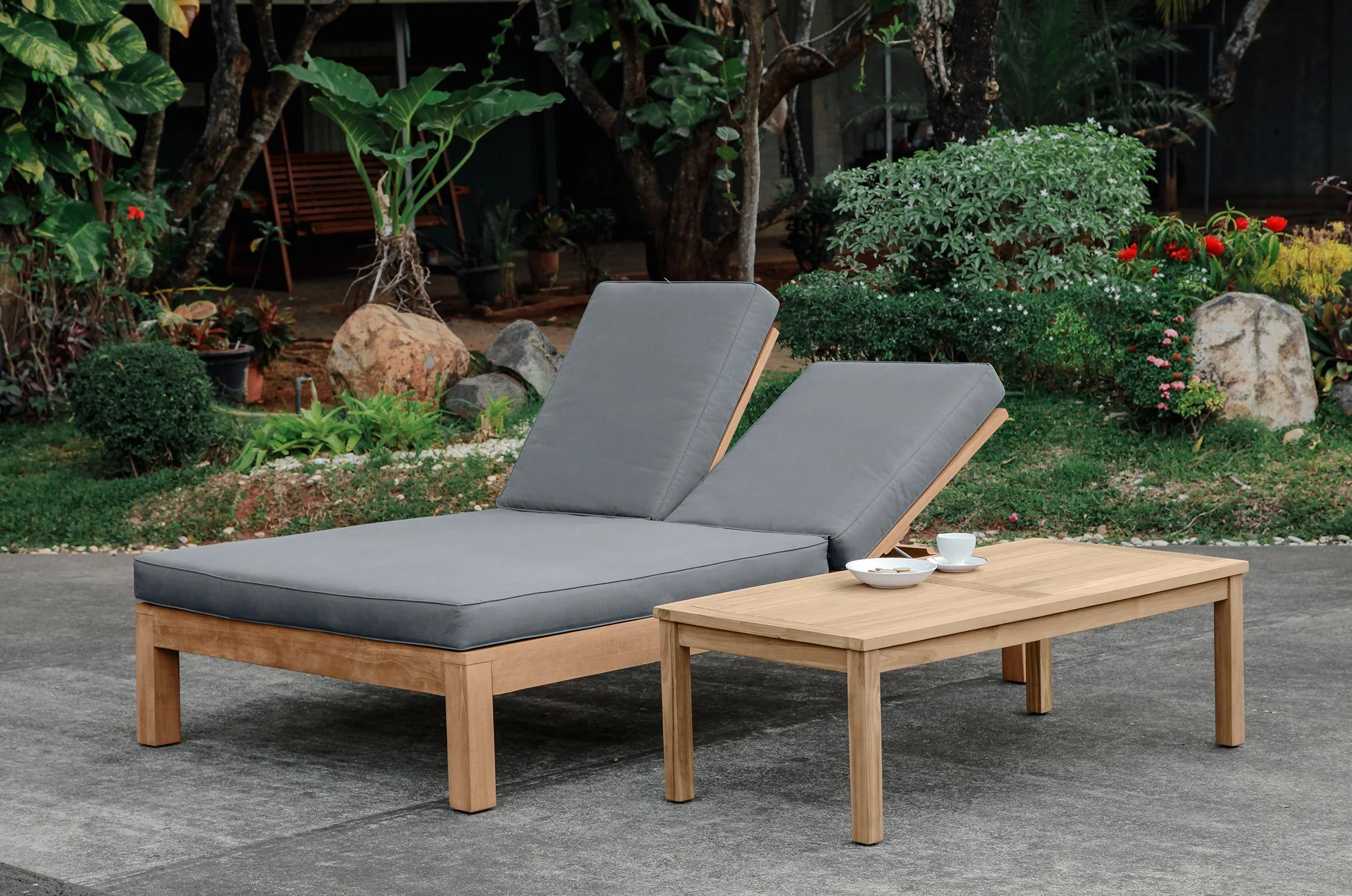 East India Solomon Double Sunbed - Image 4
