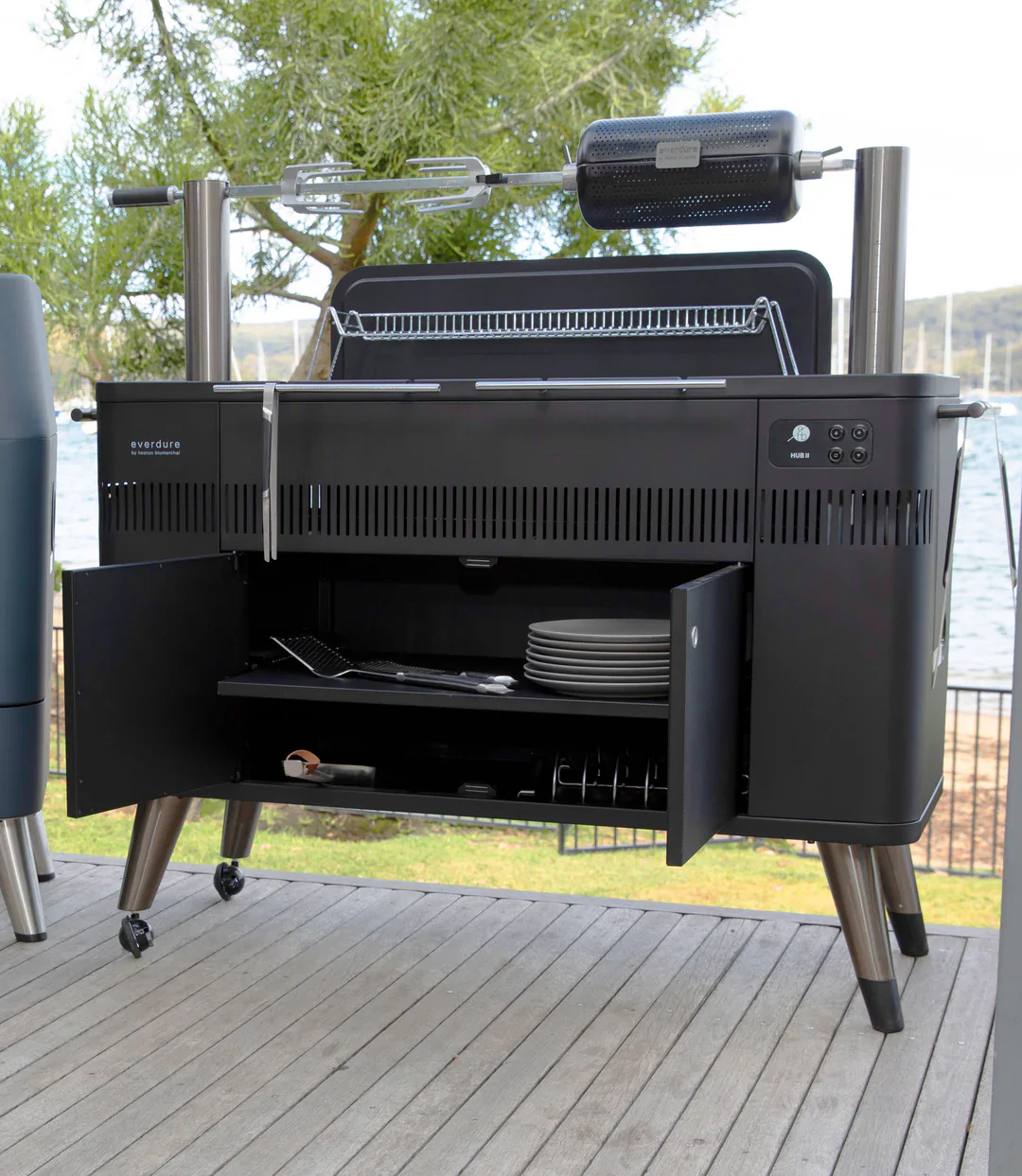 Everdure HUB™ Electric Ignition Charcoal Barbeque (Black) - Image 3