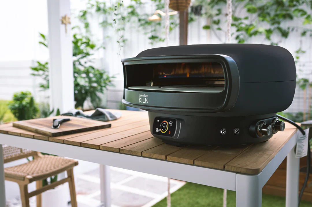 Everdure KILN DR Series Black 16 Inch Pizza Oven - Image 5