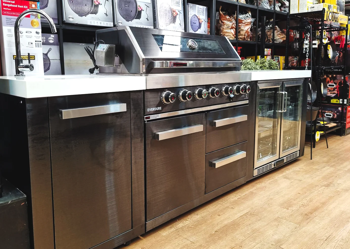 Everdure Neo Black Outdoor Kitchen - Image 4