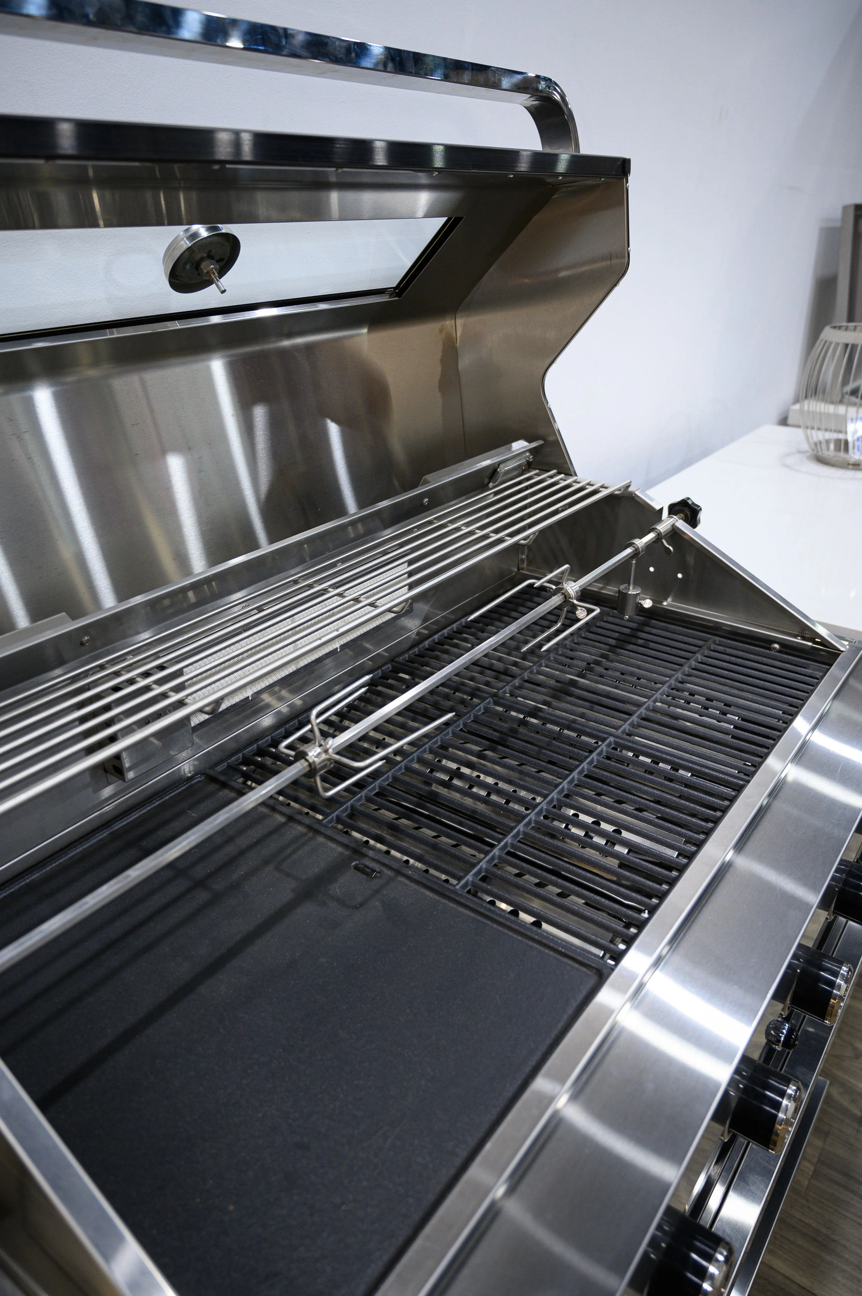Everdure Neo Black Outdoor Kitchen with Fridge, Sink & Storage Modules, and Corner Cupboard (Option 3) - Image 7