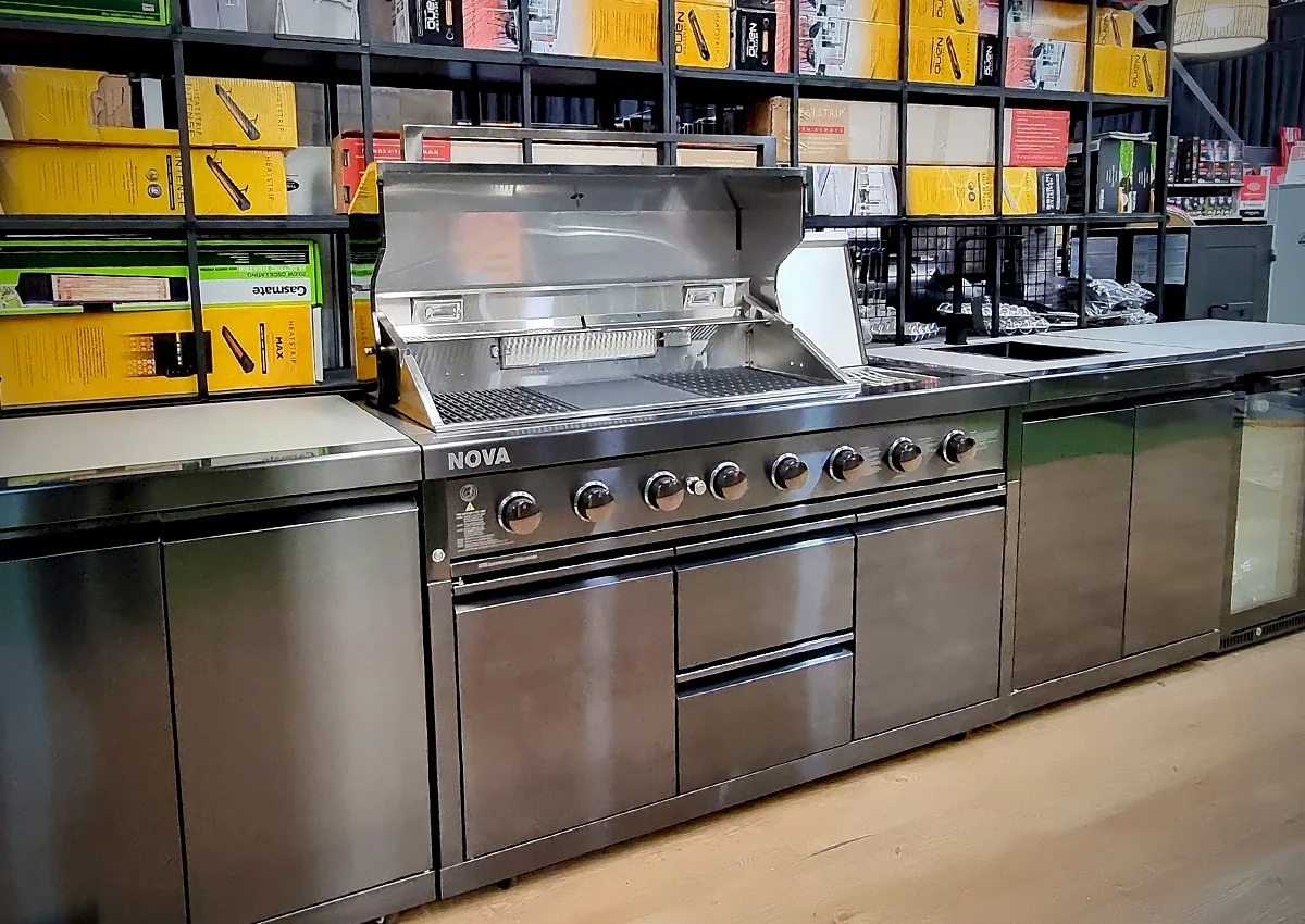 Gasmate Nova MK2 Graphite 6 Burner BBQ Outdoor Kitchen - Image 23