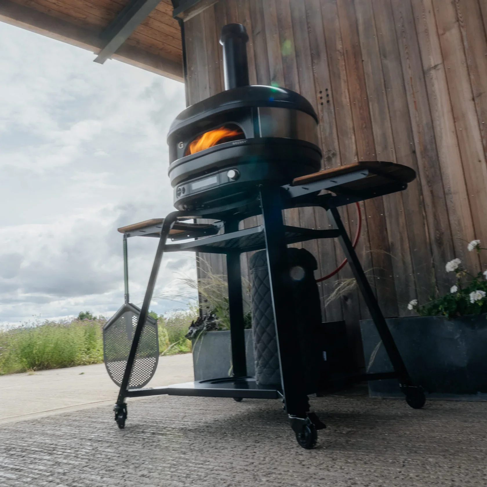 Gozney Dome Gen 2 Pizza Oven Black Essentials Bundle - Hybrid Fuel Propane - Image 3