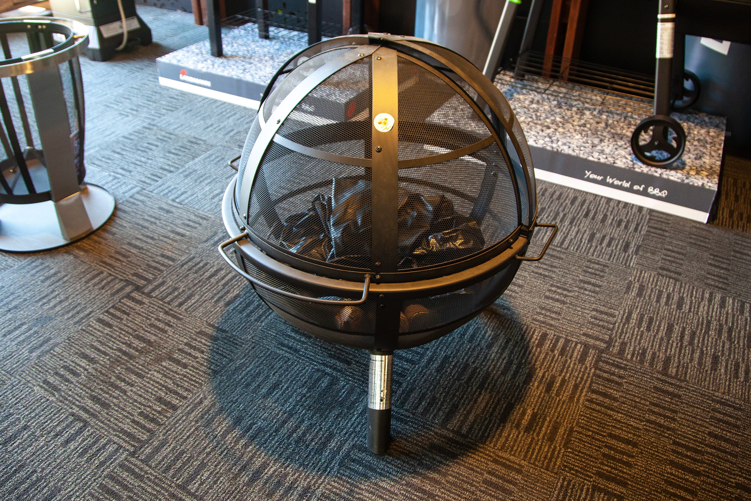 Landmann Ball of Fire - Steel Fire Pit - Image 6