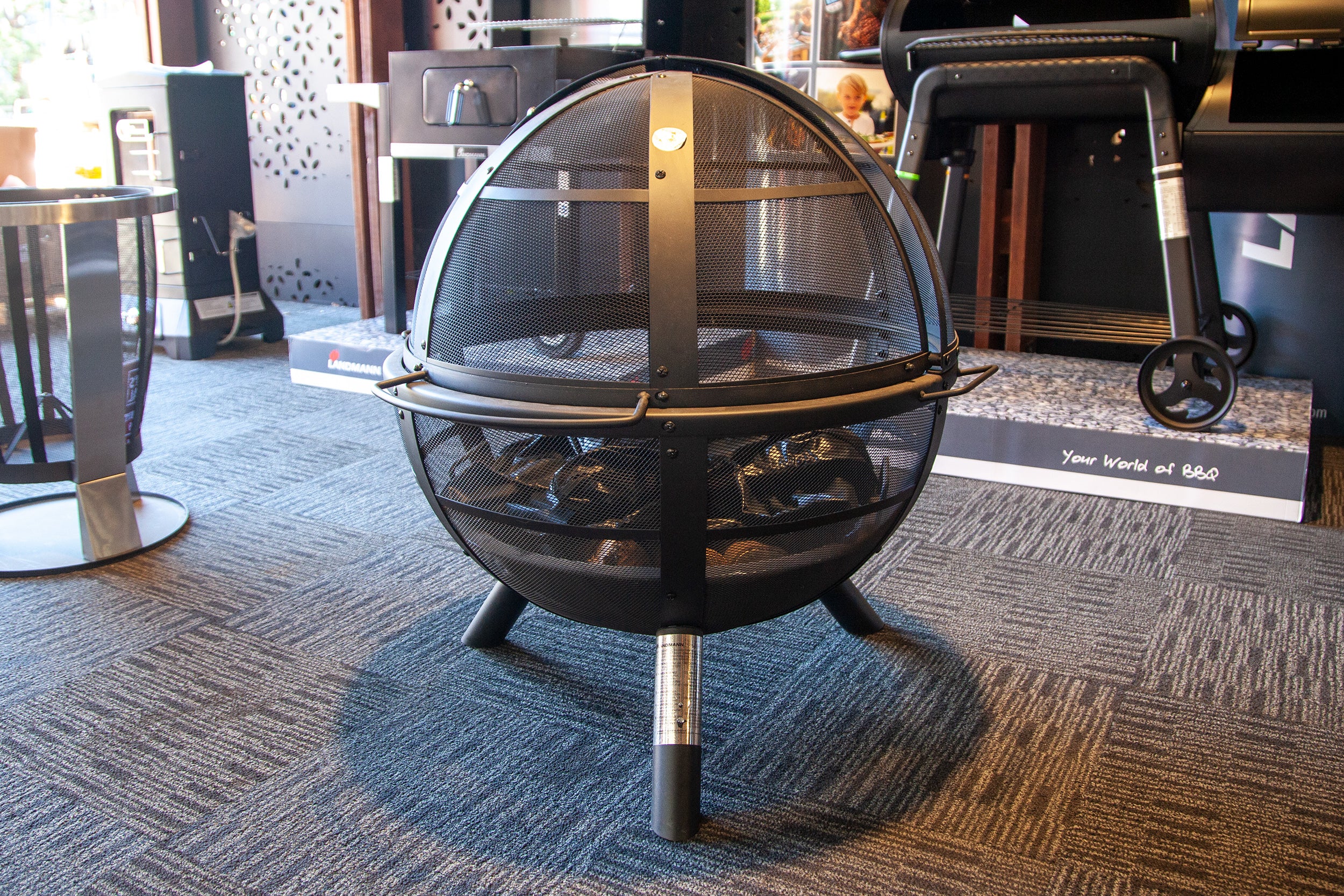 Landmann Ball of Fire - Steel Fire Pit - Image 7