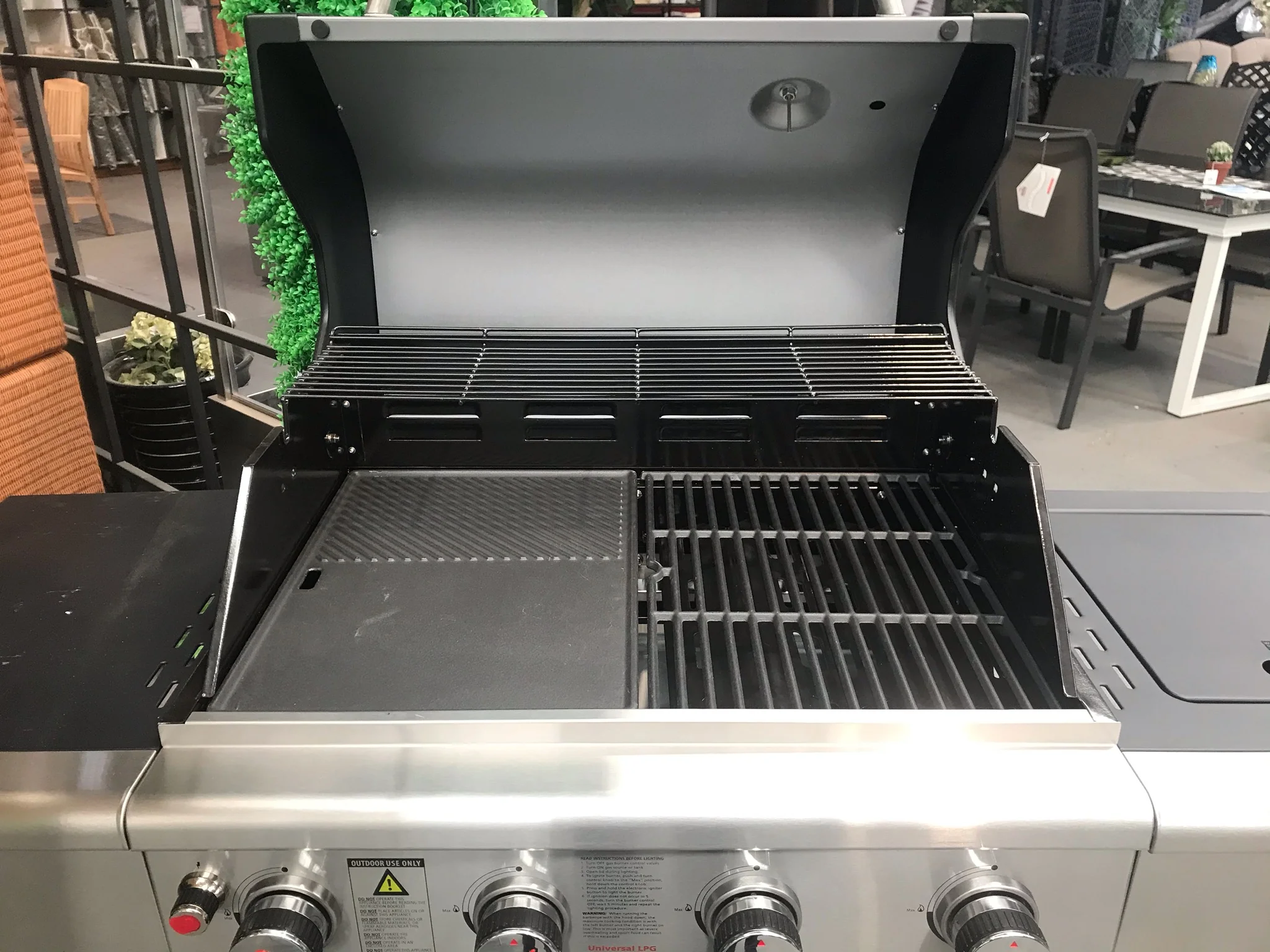 Landmann Triton 4.1 - 4 Burner Graphite - Image 6
