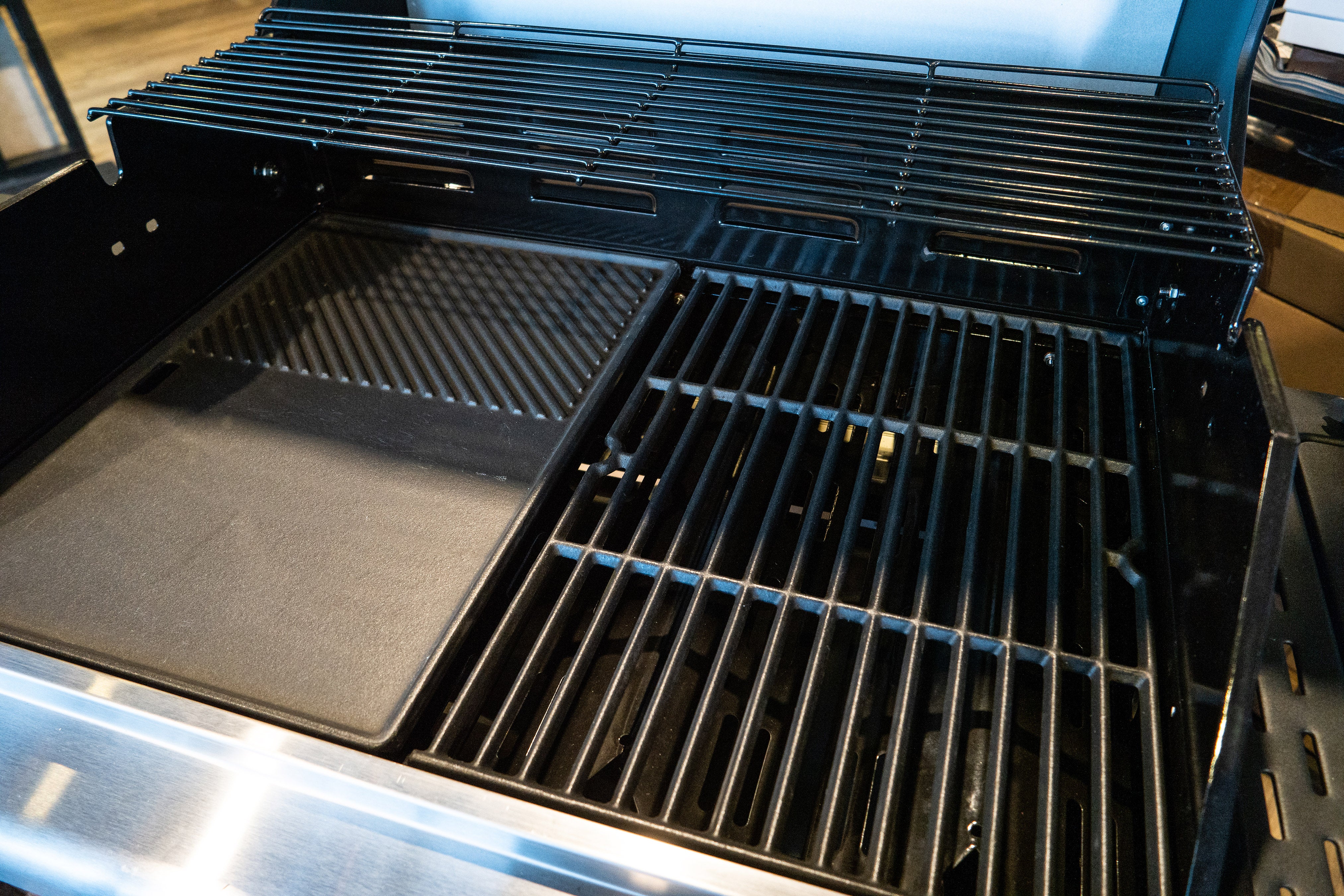 Landmann Triton 4.1 - 4 Burner Graphite - Image 7
