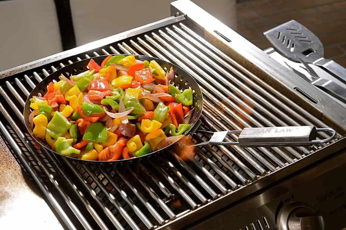 Man Law Non-stick BBQ Skillet Basket - Image 3