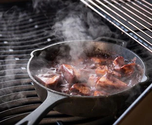 Napoleon Cast Iron Frying Pan - Image 2