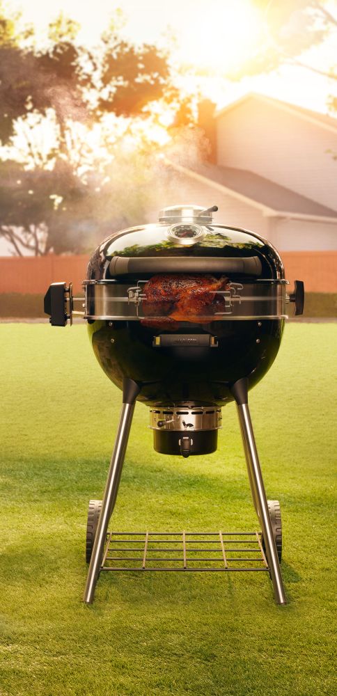 Napoleon Professional 22 Charcoal Kettle BBQ - Image 4
