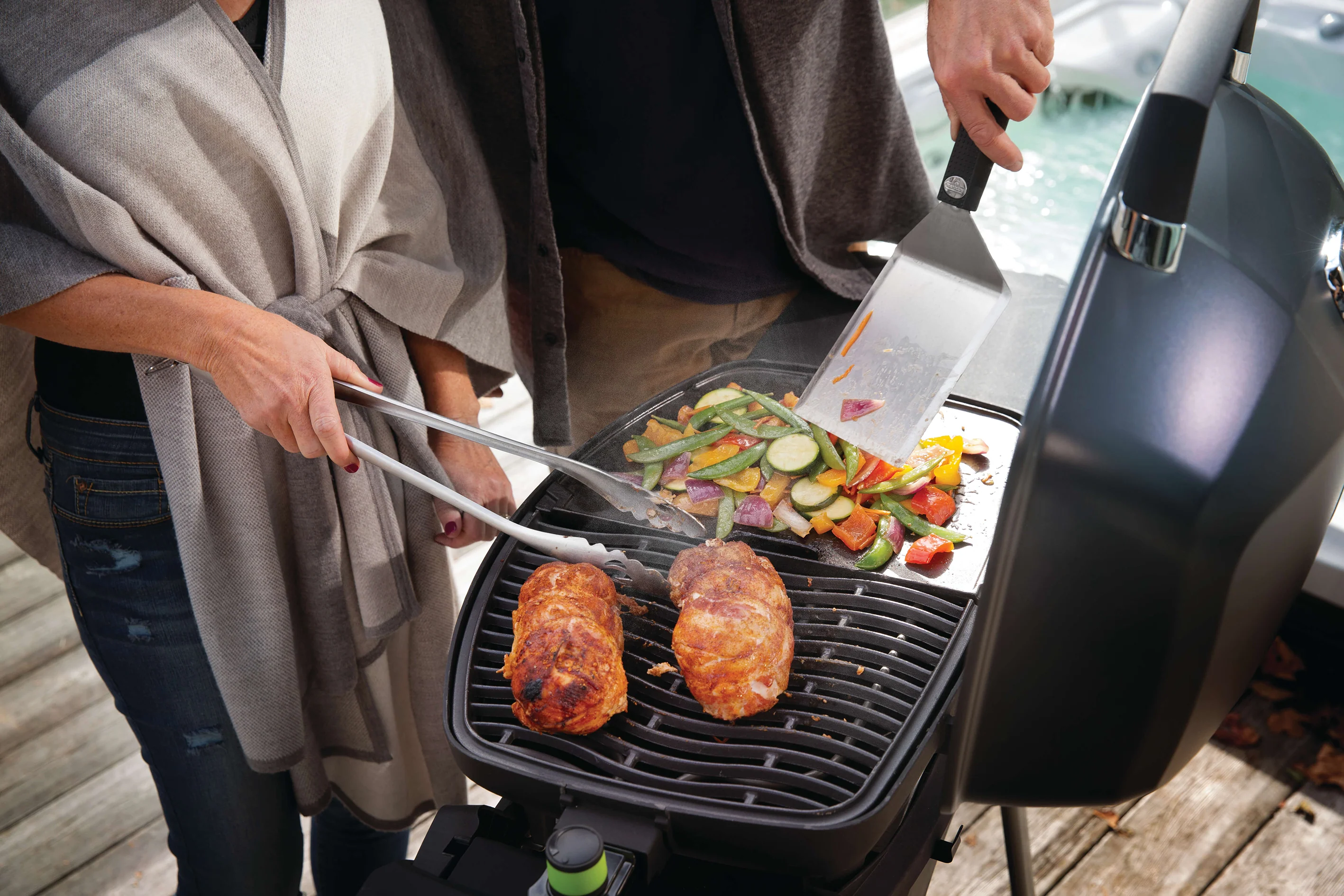 Napoleon Travel Q PRO 285E Electric BBQ - Image 10