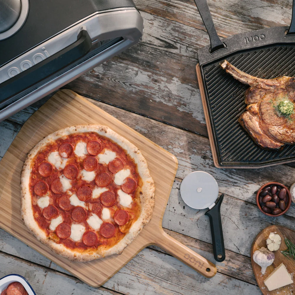 Ooni Karu 16 Inch Portable Wood and Charcoal Fired Outdoor Pizza Oven - Image 11