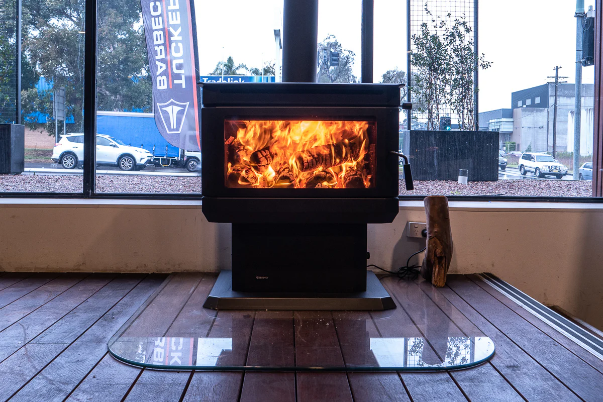 Regency Gosford F300B Freestanding Wood Fire - Image 3