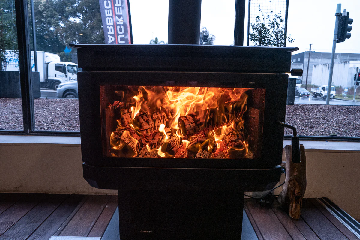Regency Gosford F300B Freestanding Wood Fire - Image 4