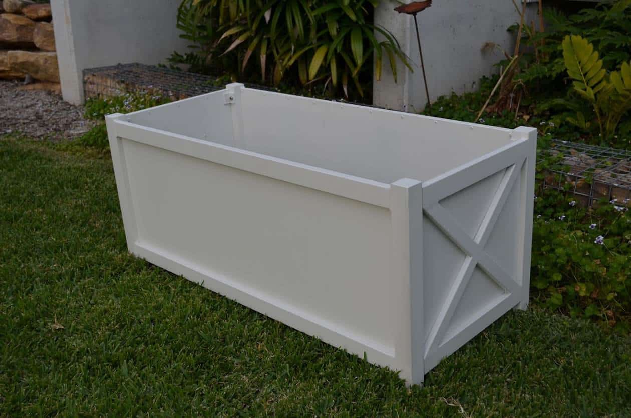 Shelta AVA Aluminium Planter Box - Image 4