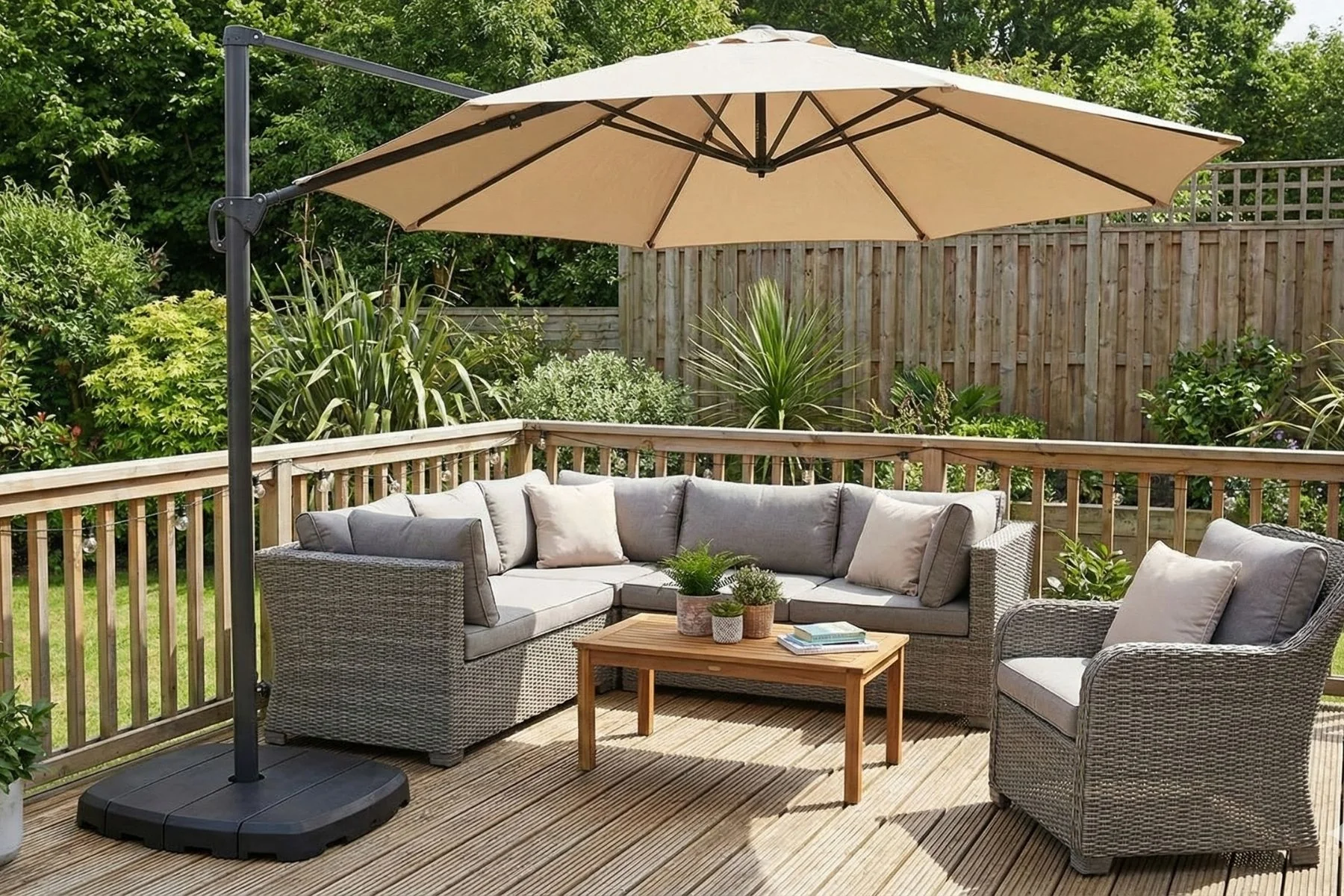 Shelta Eden 300cm Sandstone Texture Octagonal Cantilever Umbrella with Cover - Image 2