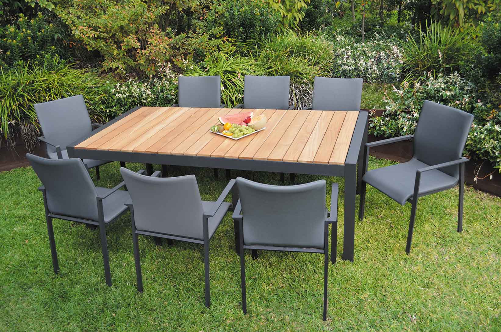 Shelta Kingston Dining Table - Image 4