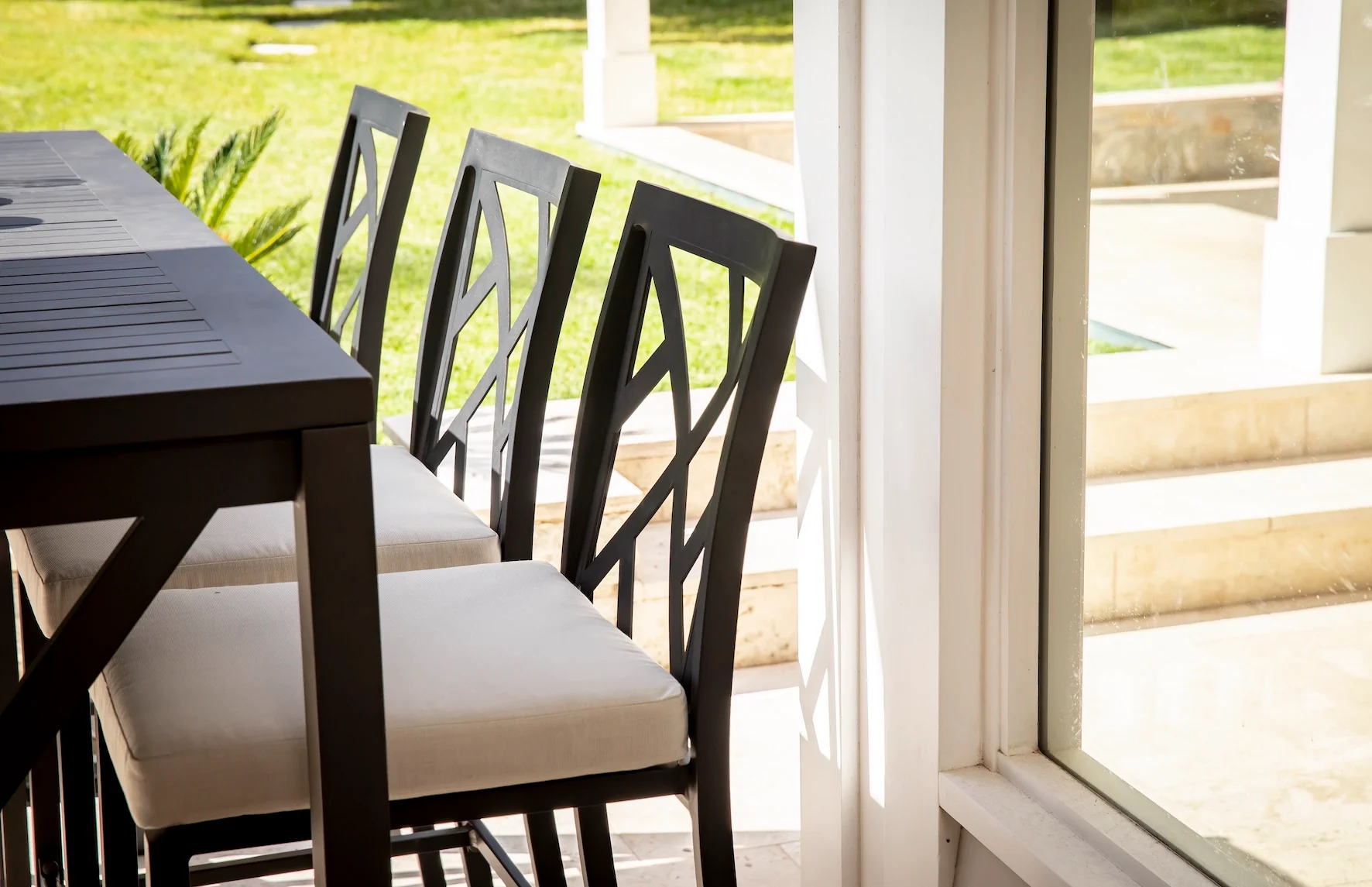 Shelta Southampton 7 Piece Rectangle Bar Set - Image 3