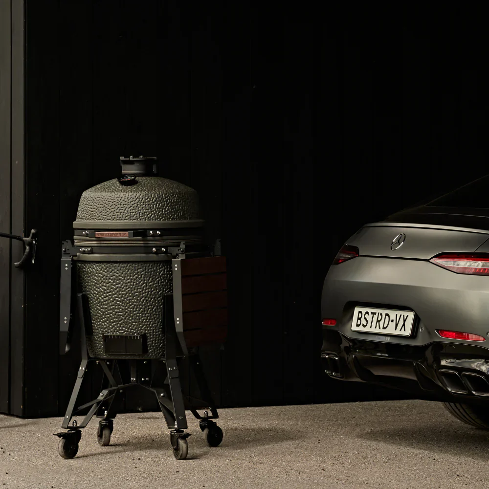The Bastard VX Complete Kamado Charcoal Grill - Medium - Image 3