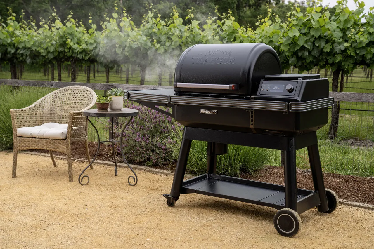 Traeger Ironwood Pellet Grill - TFB61RLGG - Image 15
