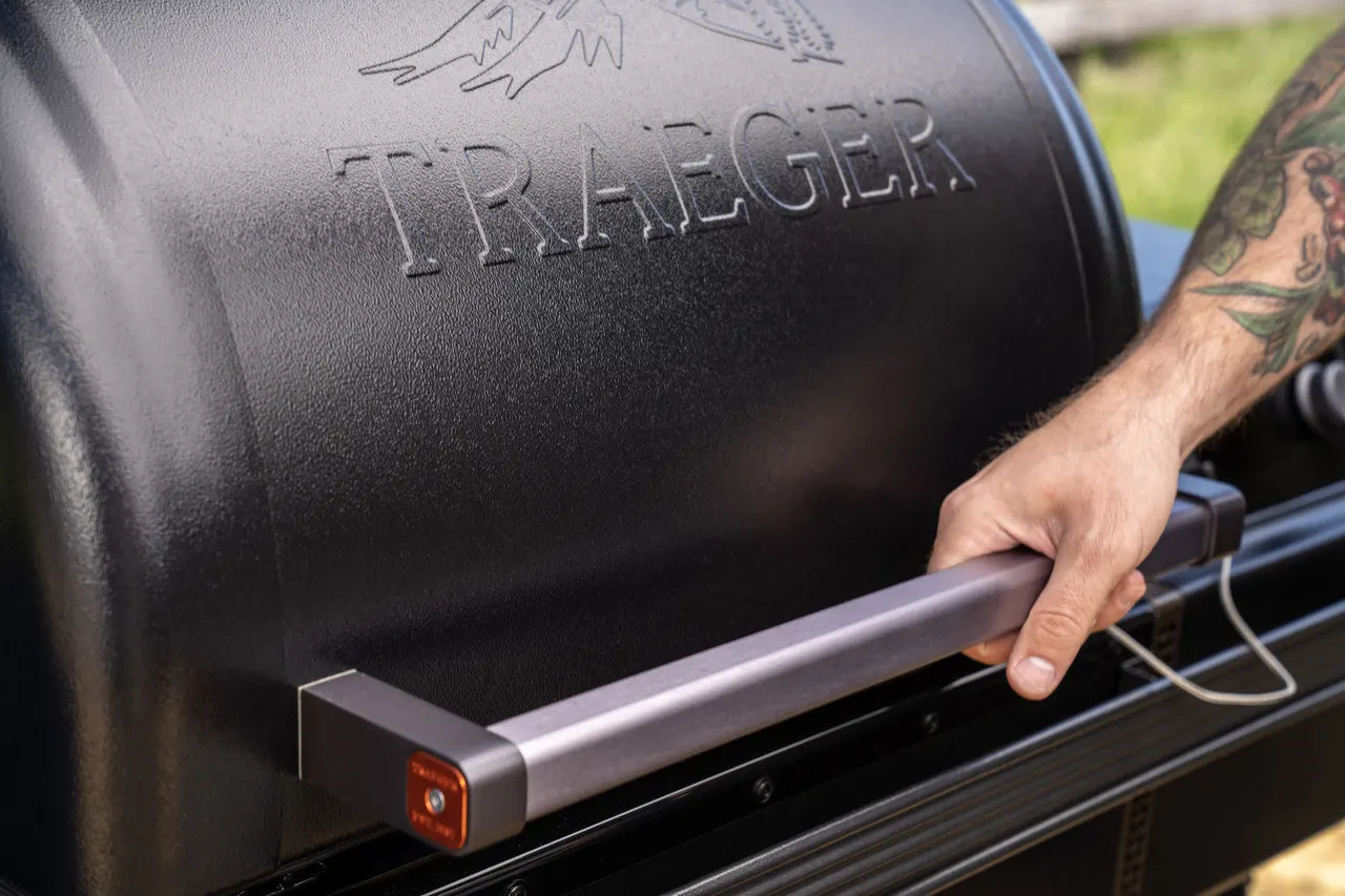 Traeger Ironwood Pellet Grill - TFB61RLGG - Image 16