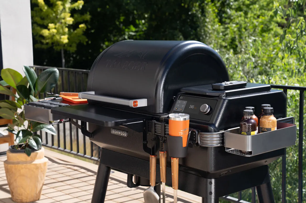 Traeger Ironwood Pellet Grill - TFB61RLGG - Image 17