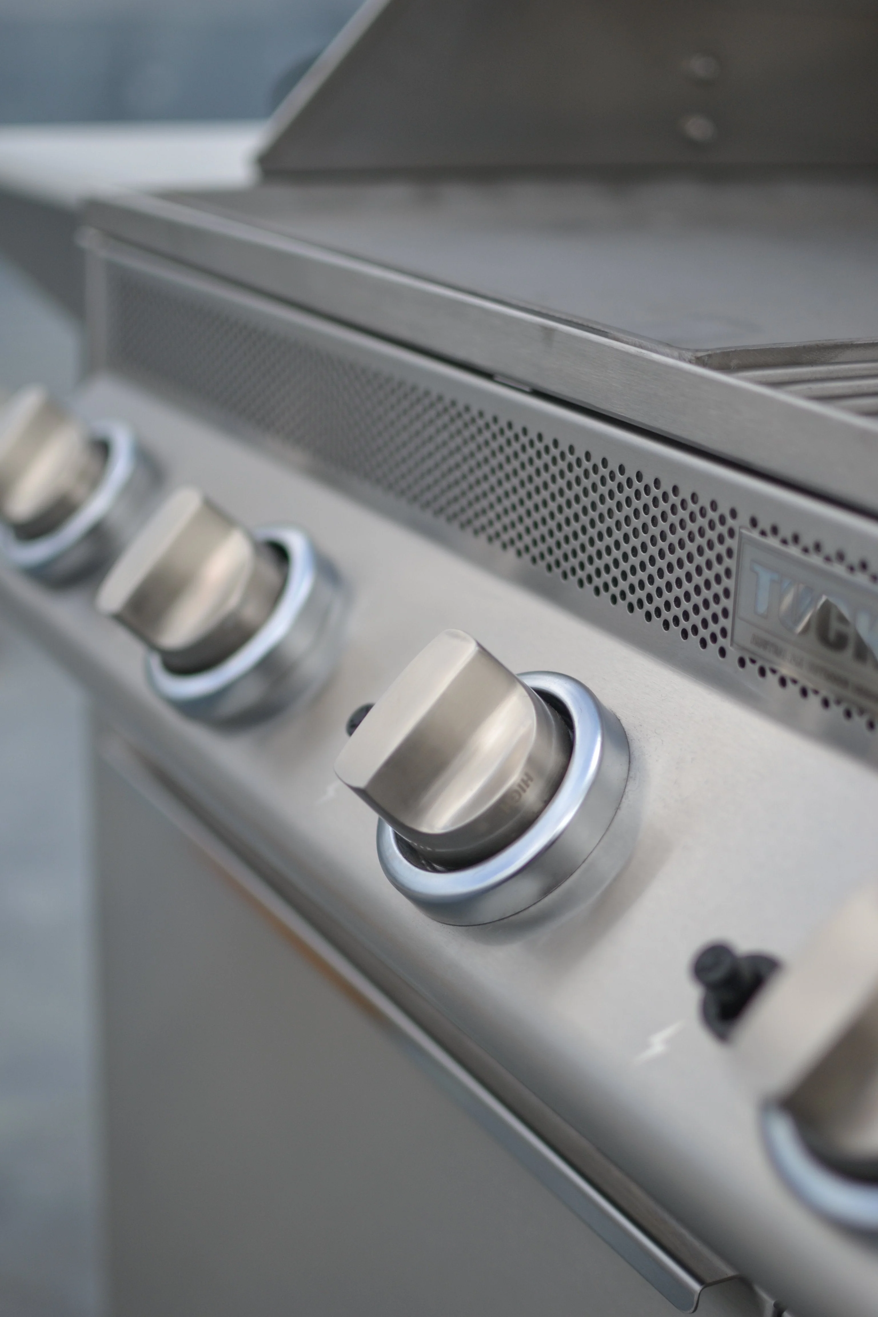 Tucker 4+1 Burner GTR BBQ with Twin Hood - Image 23