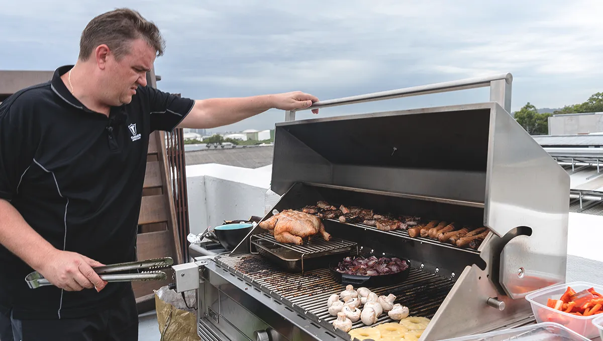 Tucker Charcoal Deluxe Pro Built-In BBQ with Roasting Hood - Image 36