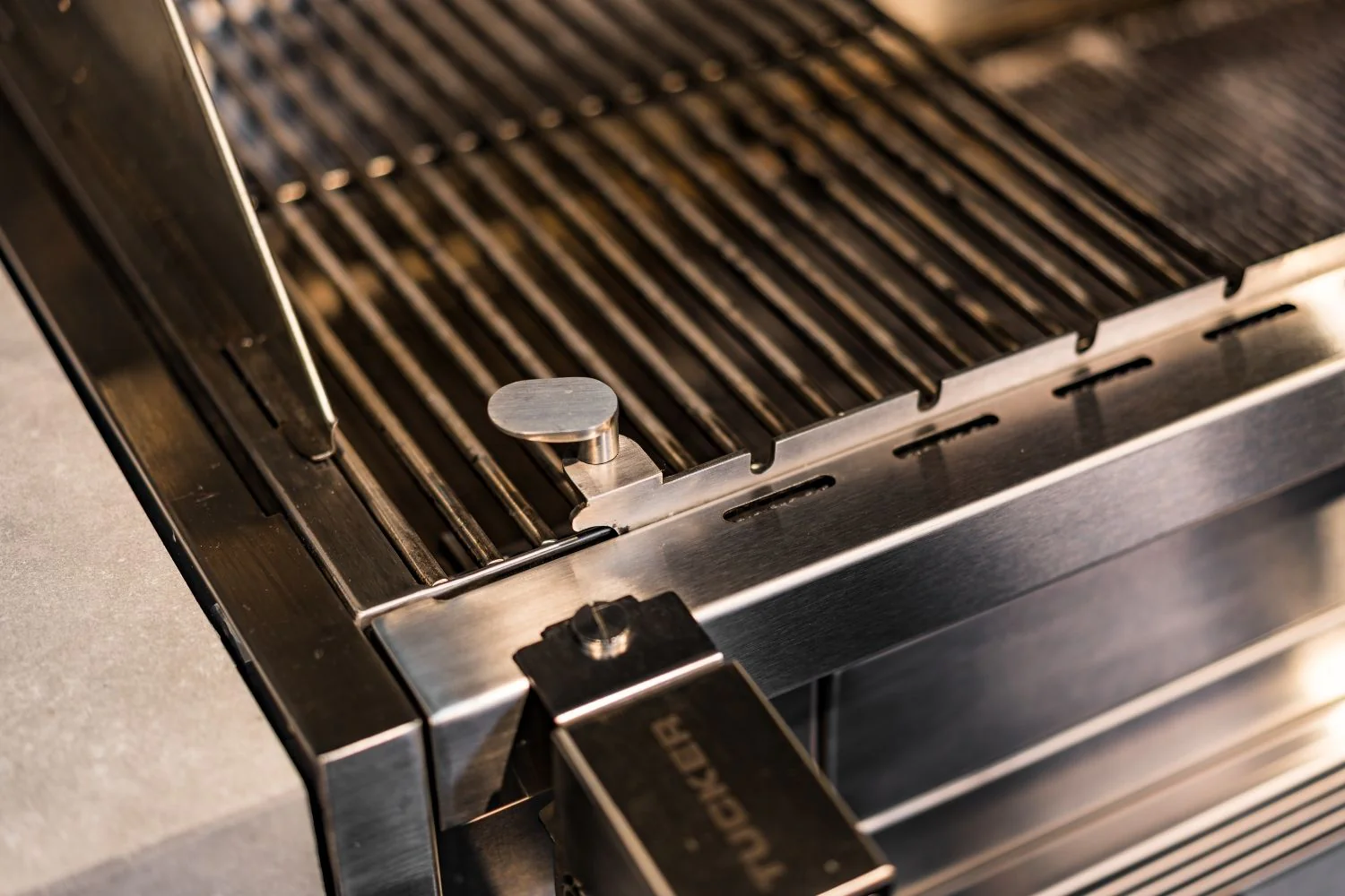 Tucker Charcoal Deluxe Pro XL Built-In BBQ Plus Wok Burner with Roasting Hood and Wok Hinged Lid - Image 14