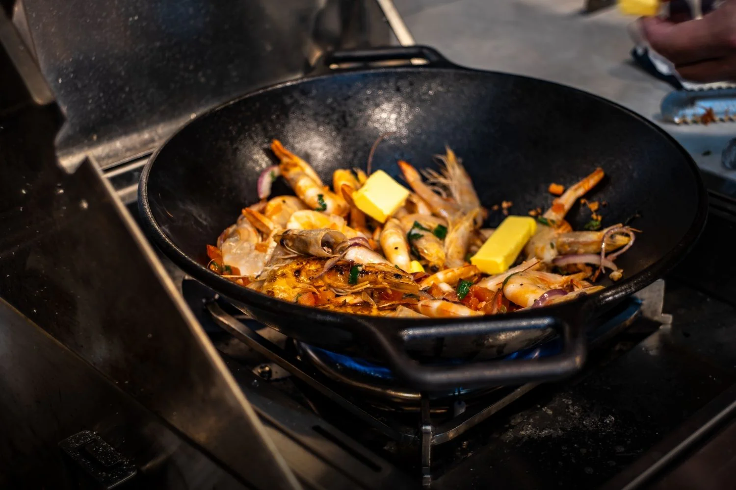 Tucker Charcoal Deluxe Pro XL Built-In BBQ Plus Wok Burner with Roasting Hood and Wok Hinged Lid - Image 24