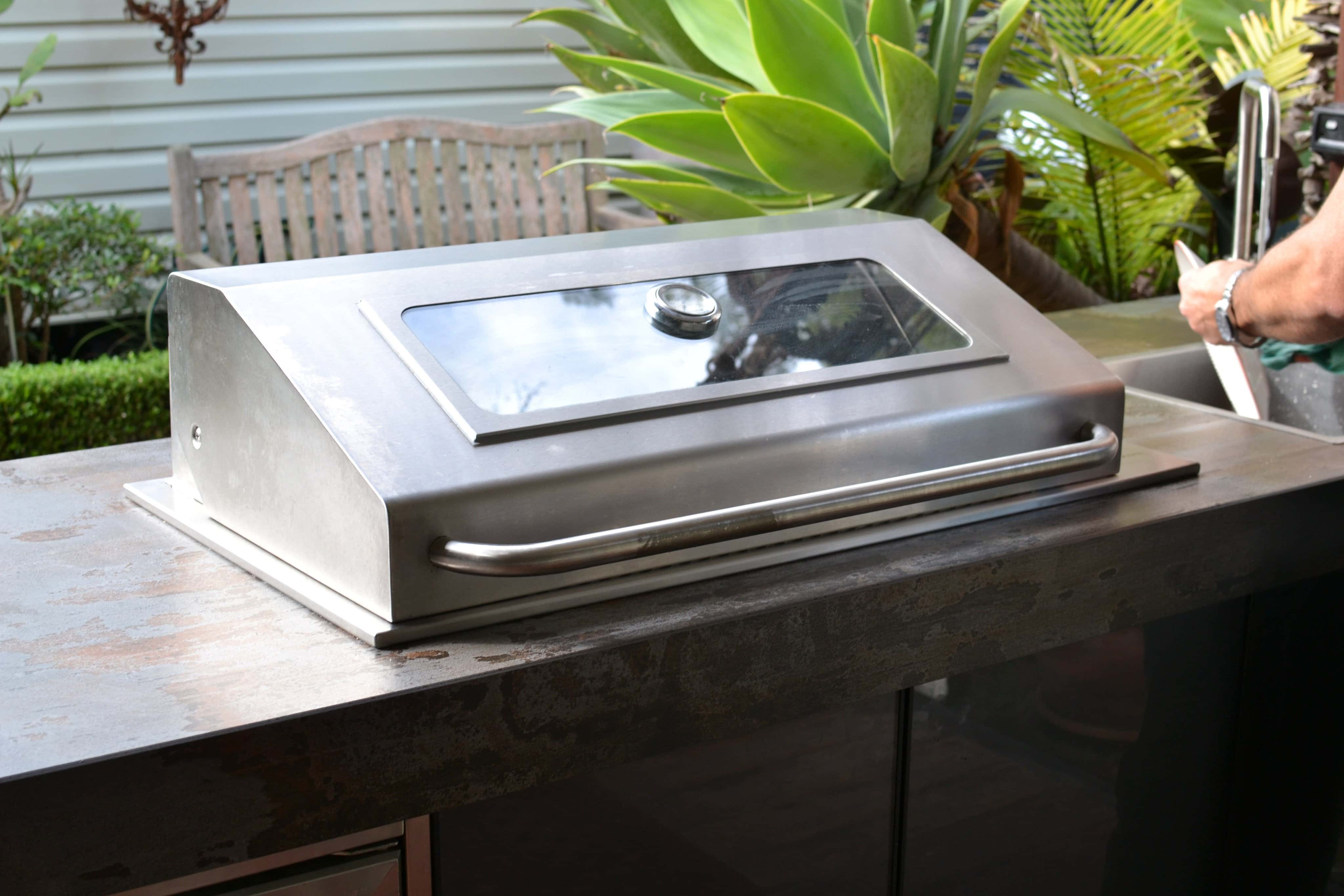 Tucker Horizon Marine Grade BBQ with Hood + Gozney Dome Black Pizza Oven and Accessories Package Deal (Propane) - Image 3