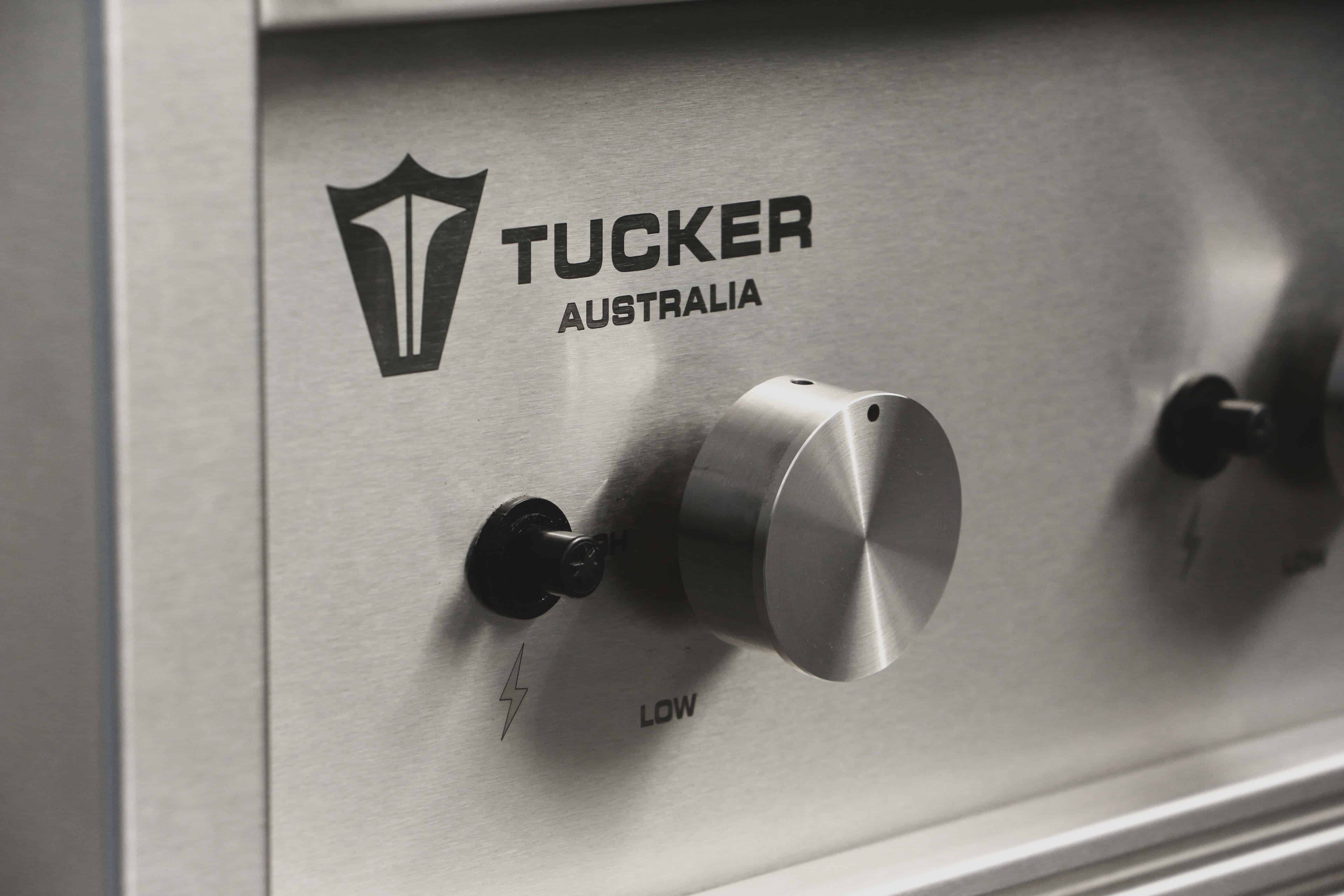 Tucker R Class V8 BBQ Built In with Flame Failure - Image 4