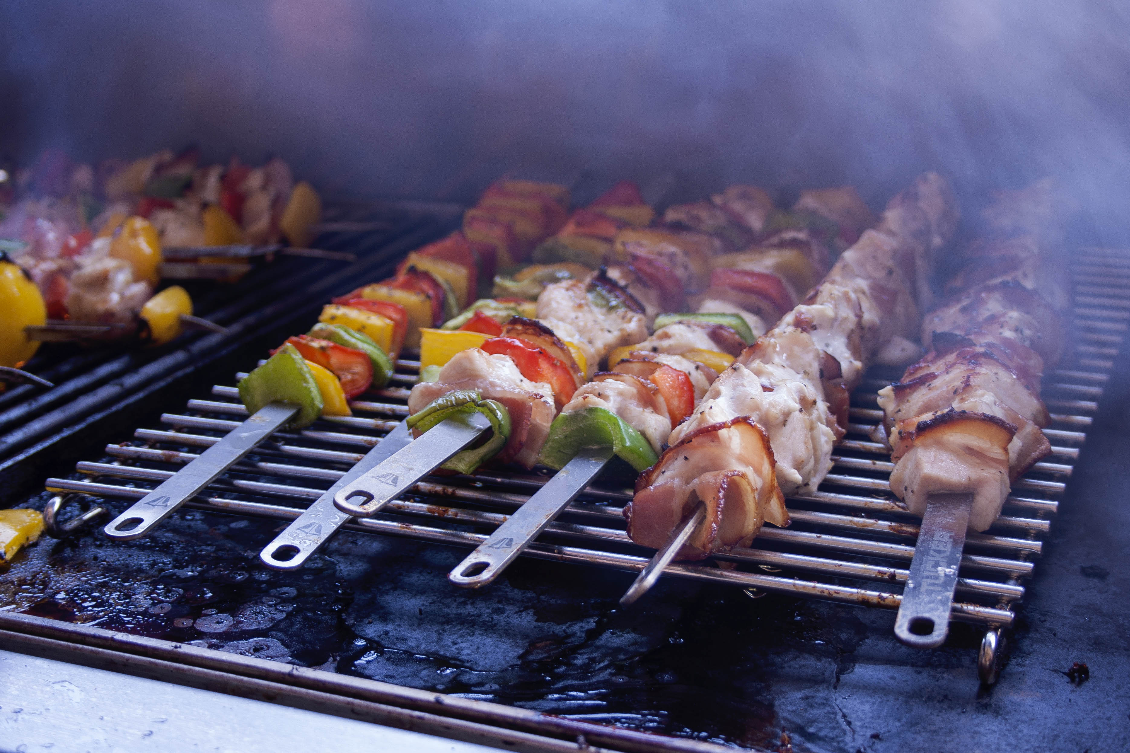 Tucker Stainless Steel 450mm Flat Skewers (6 Pack) - Image 3